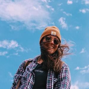 Meet your Posher, Cami